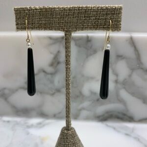 Stunning 14k onyx and pearl drop earrings with 14k wire.